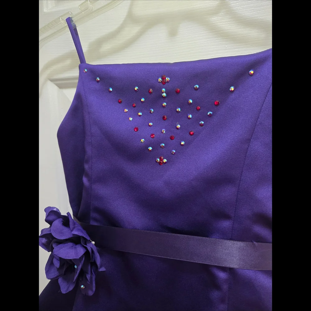 David's Bridal Purple  Formal Dress Vintage Like New Swarovski Crystals Girls 7 - Picture 3 of 7